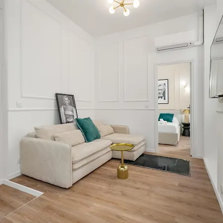 Montrose - Welkeys Apartman